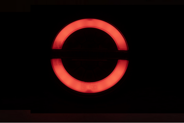 TruckLED L1884 LED-Rückleuchte mit 3 Funktionen (rechts)