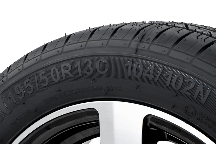 Verstärktes Rad für Anhänger REIFEN KENDA 195/50 R13C 104/102N ALU FELGE STARCO poliert 6Jx13"H2 5x112 ET:30